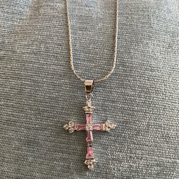 Cookie Lee Set of 3 women’s DISCONTINUED Necklaces. All in excellent condition! - Picture 4 of 12